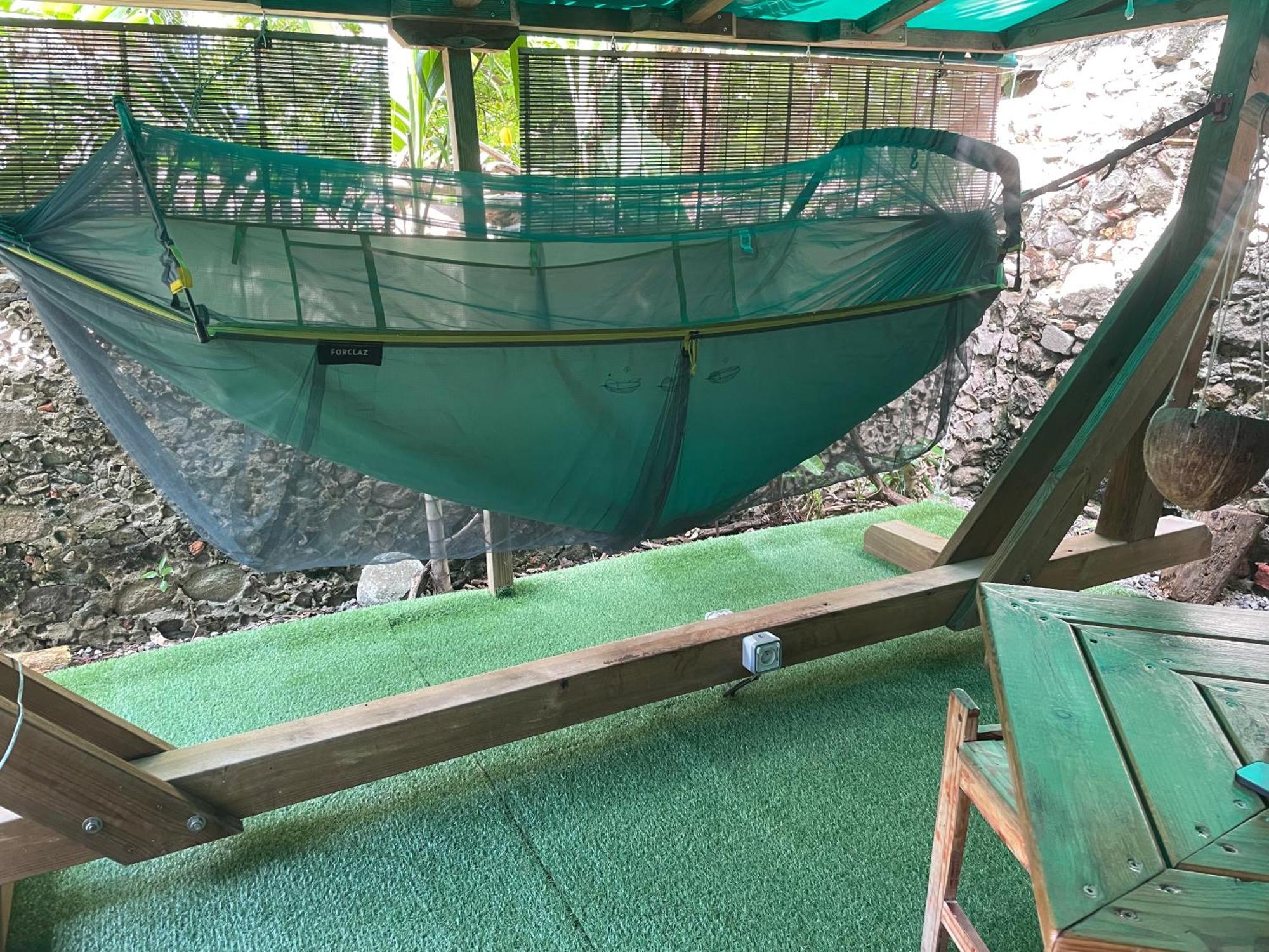 Hotel Les Hamacs Aux Saintes Terre-De-Haut Esterno foto